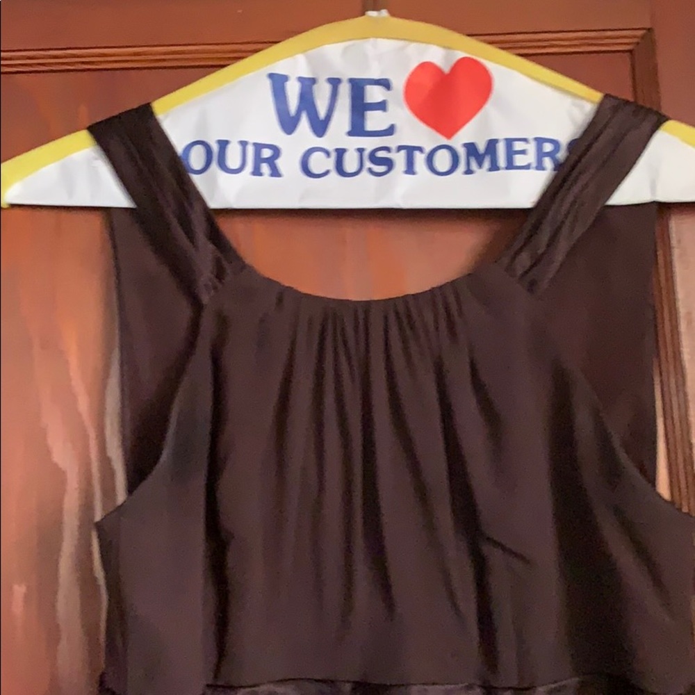Gown - Picture 3 of 4